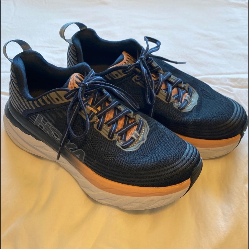 Hoka Bondi